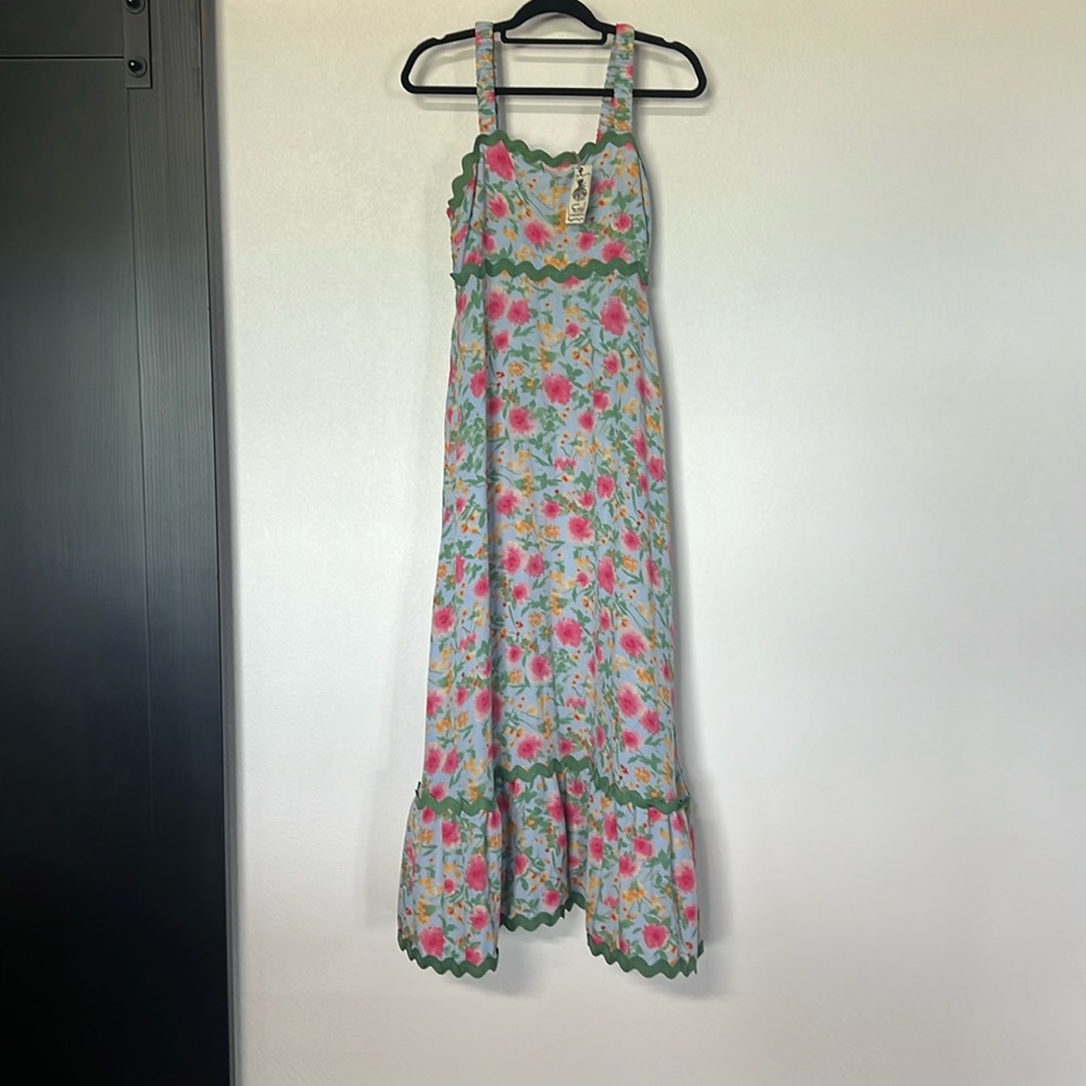 NWT Easel Los Angeles Floral Maxi Dress with Pink and Green Accents.